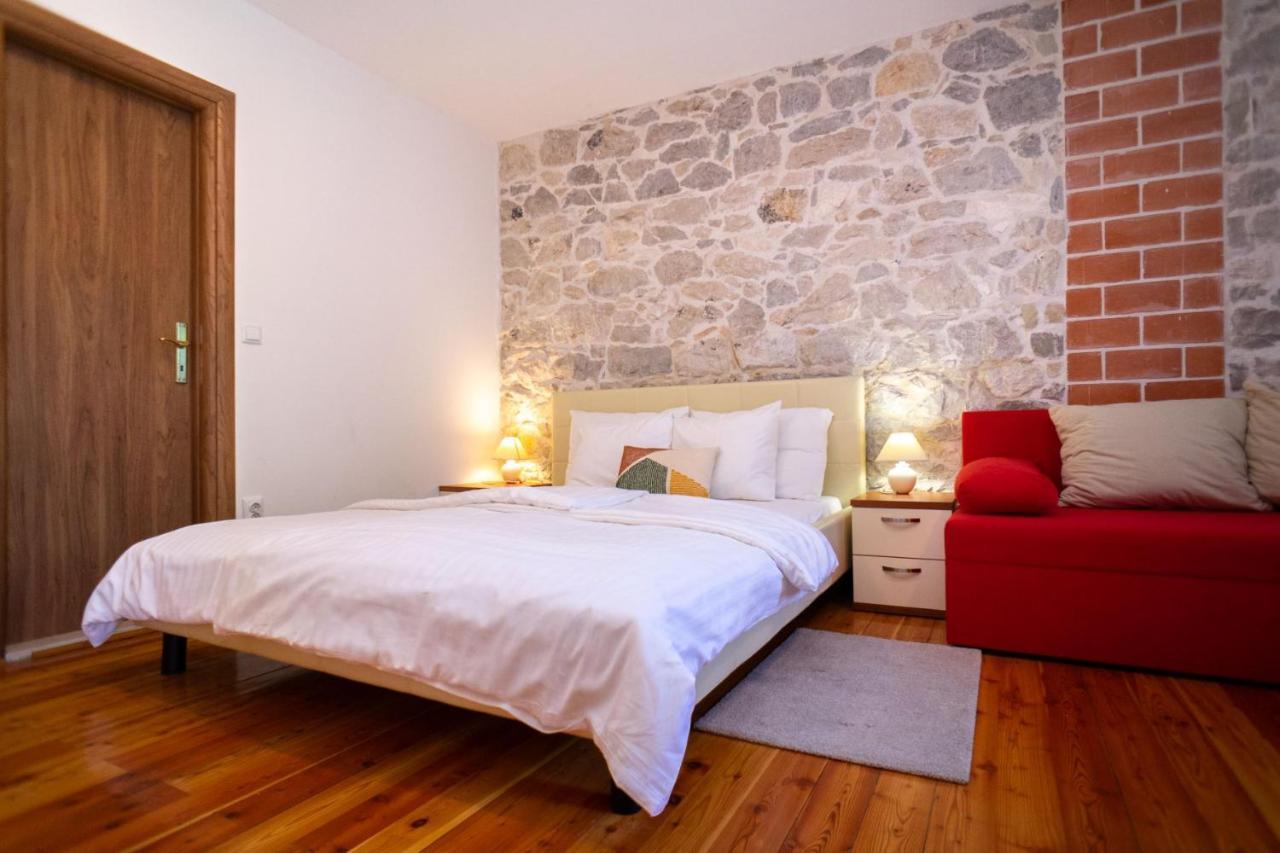 Villa Stone House Marino Traù Esterno foto