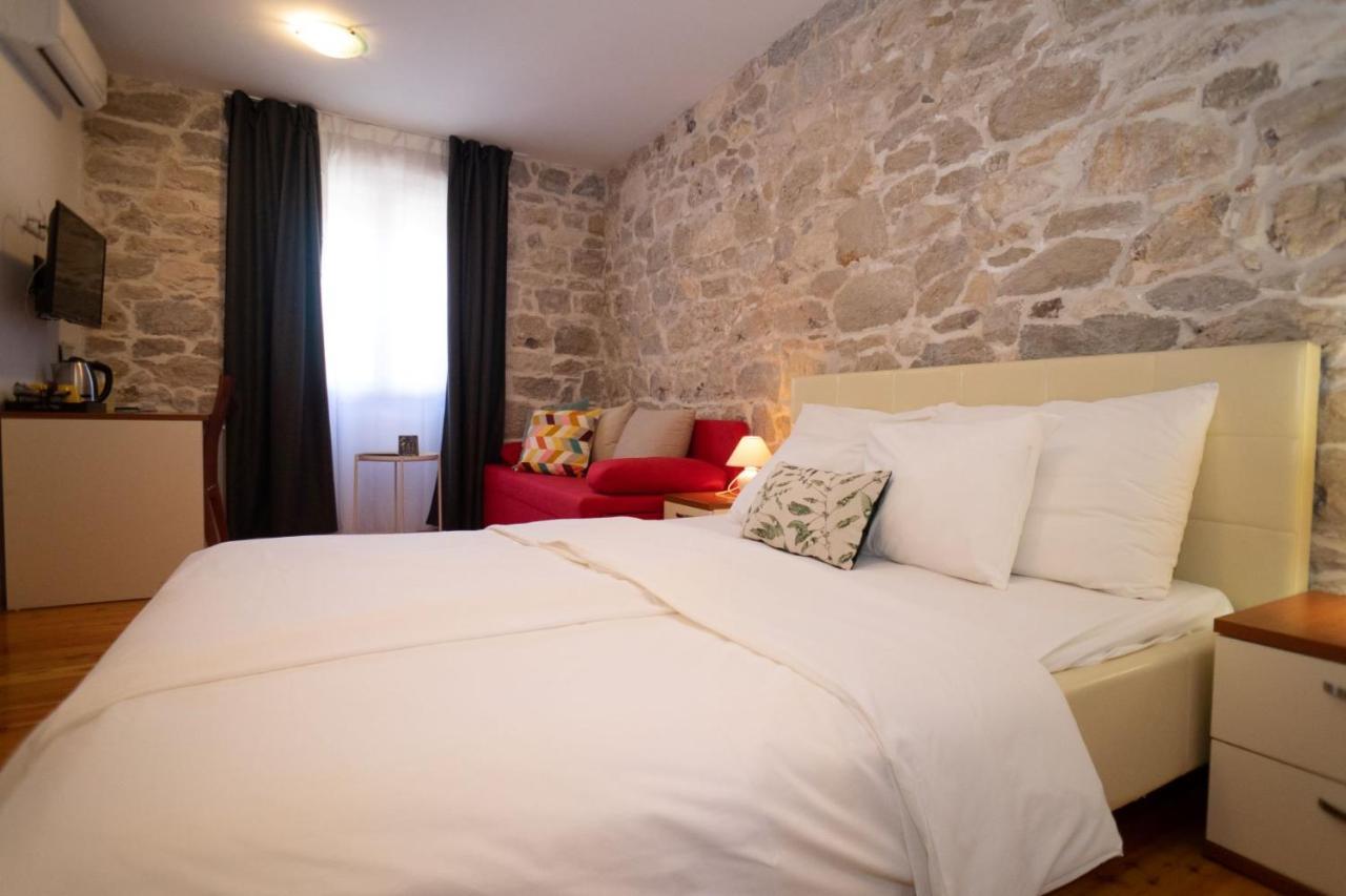 Villa Stone House Marino Traù Esterno foto